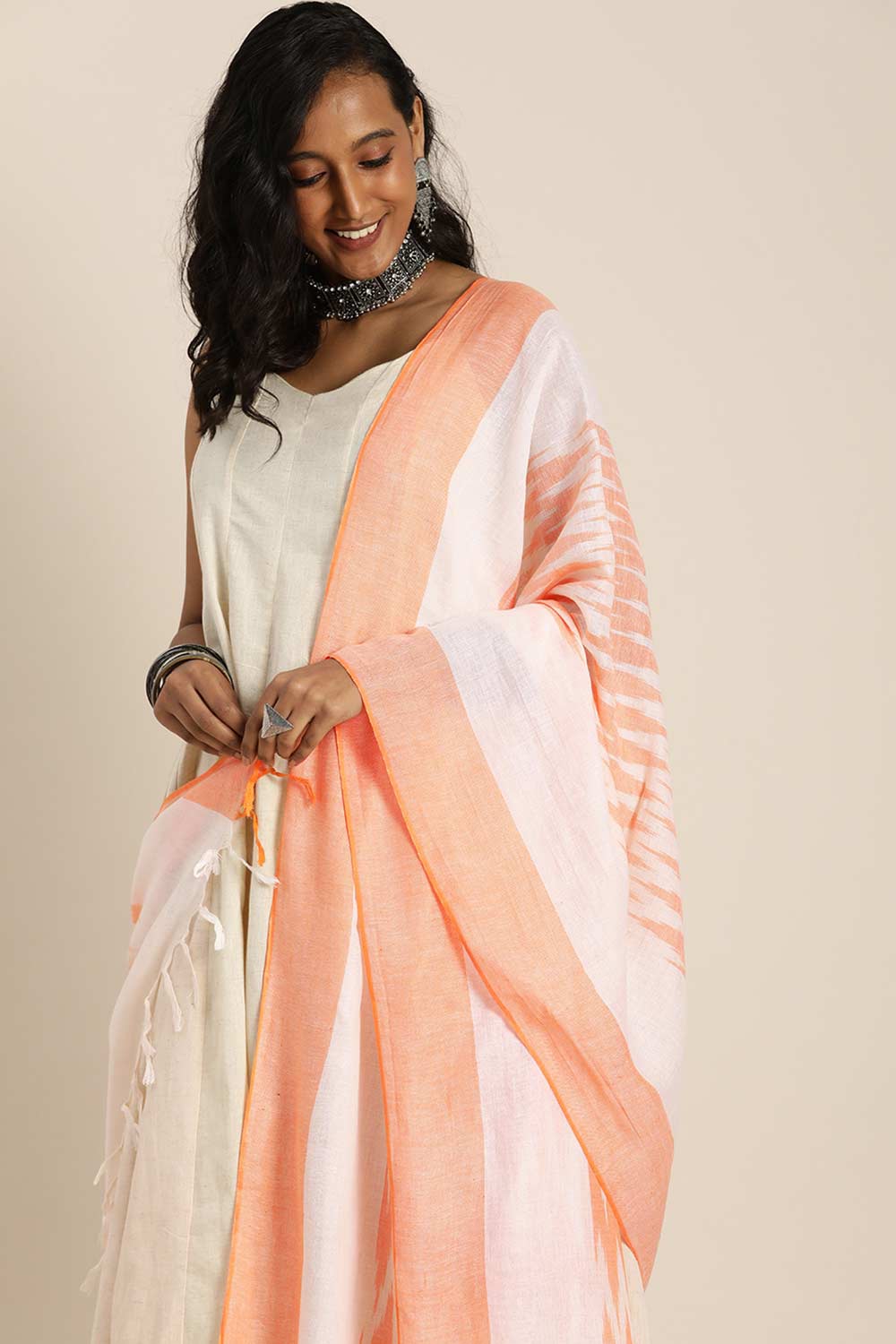 White Silk Blend Bhagalpuri Ikat Causal Dupatta