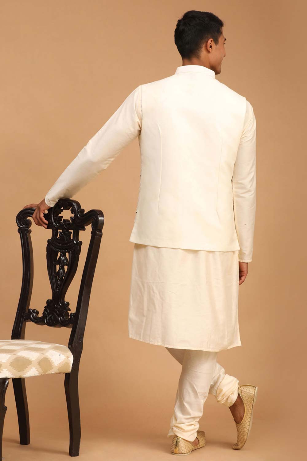 Buy Men's Cream Viscose Mirror Work Embroidered Kurta Pajama Jacket Set Online - Front