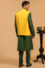 Buy Men's Green Silk Blend Sequin Emboridery Kurta Pajama Jacket Set Online - Front