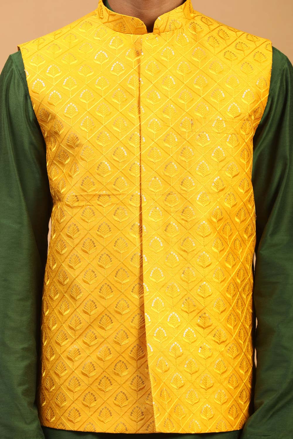 Buy Men's Green Silk Blend Sequin Emboridery Kurta Pajama Jacket Set Online - Side