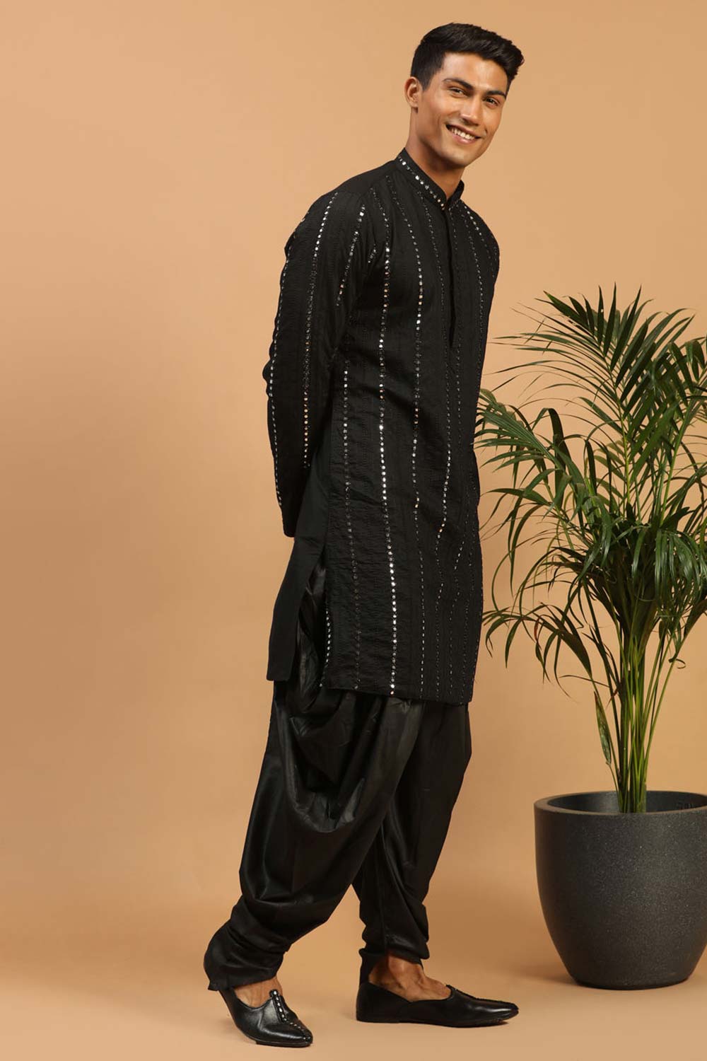 Buy Men's Black Viscose Mirror Work Embroidered Kurta Dhoti Online - Back