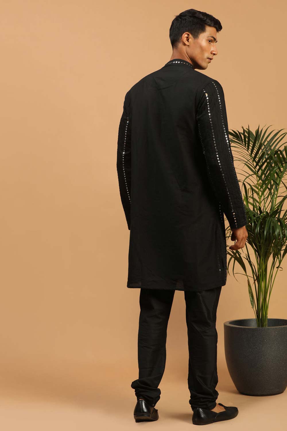 Buy Men's Black Viscose Mirror Work Embroidered Kurta Pajama Jacket Set With Dupatta Online - Front