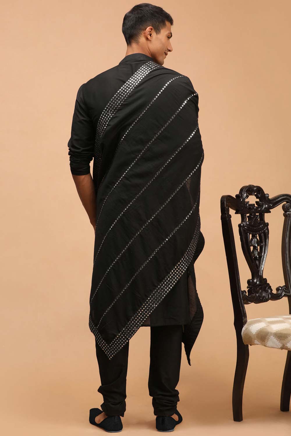 Buy Men's Black Viscose Mirror Work Embroidered Kurta Pajama Jacket Set With Dupatta Online - Front