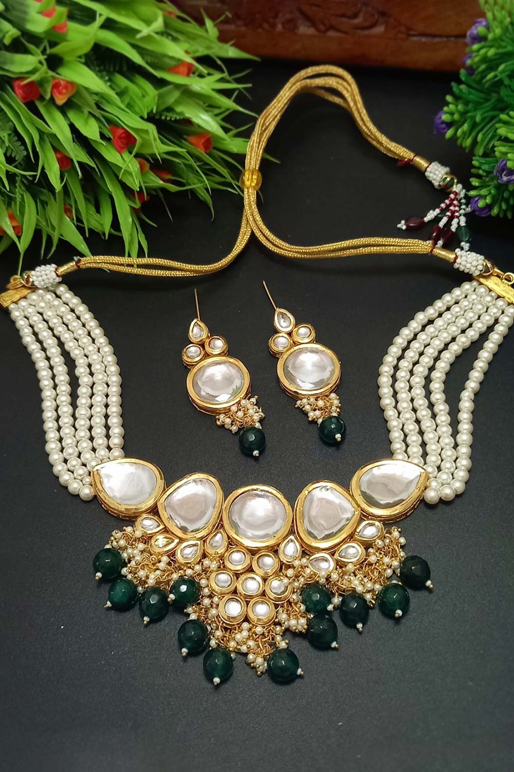 Green Brass Shine Gold Plated Kundan Necklace Set With Maangtika
