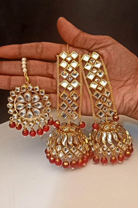 Buy Women's Copper Earring and Maang Tikka Set in Maroon Online