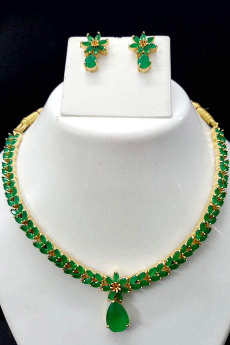 Buy Women's Brass Necklace Set in Green Online