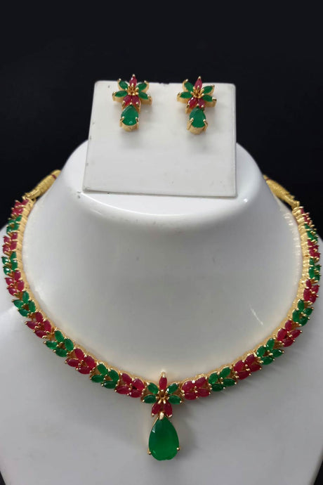 Buy Women's Brass Necklace Set in Red and Green Online